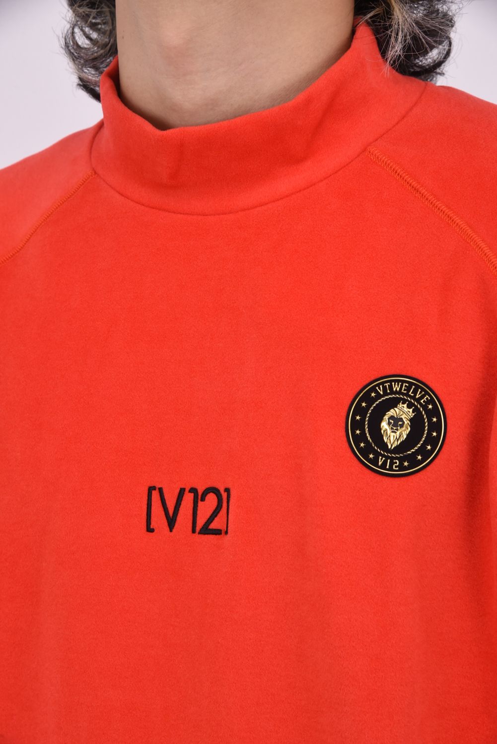 【期間限定ポイント10倍】WIDY MOCK / ワッペン バックロゴ 起毛生地 モックネックTシャツ (レッド)