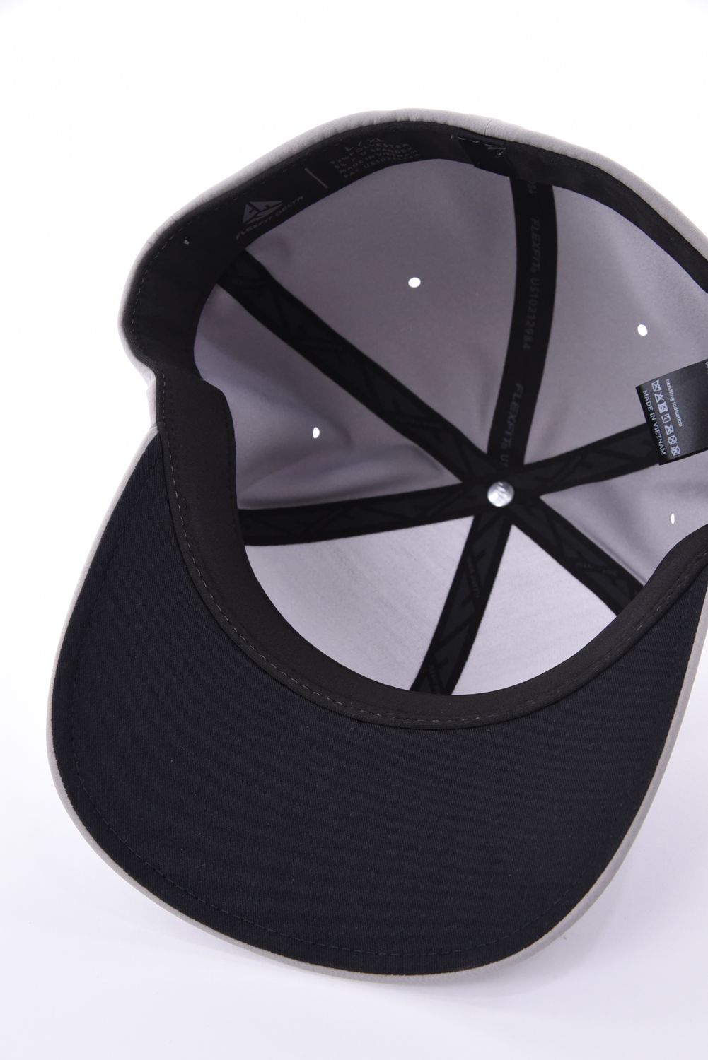【26AW】 PERFORATED 113G LOGO CAP / キャップ (グレー)