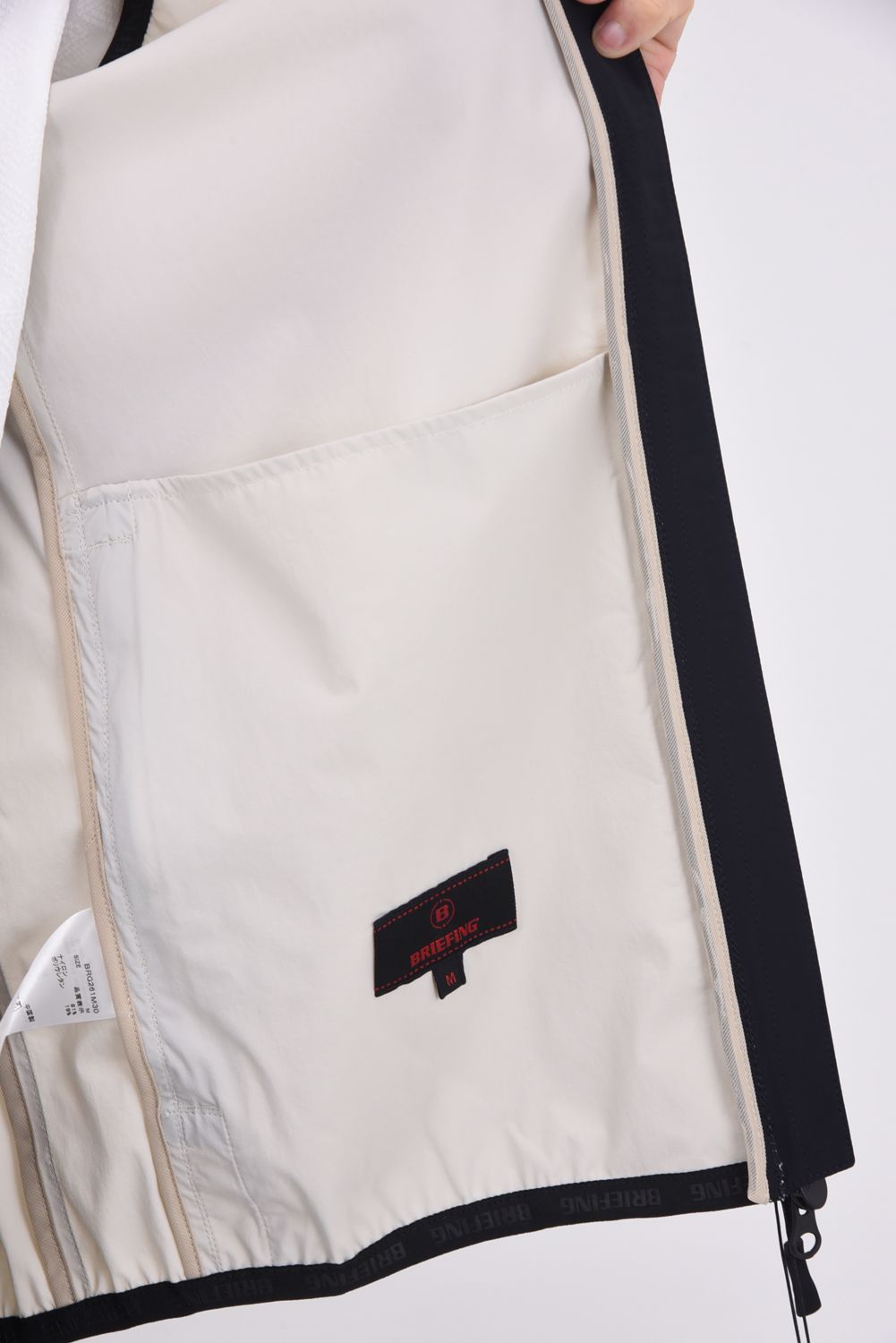 【26SS】 MEN'S POCKTABLE WIND VEST / 4WAYストレッチタフタ ポケッタブル ライトベスト (ベージュ)