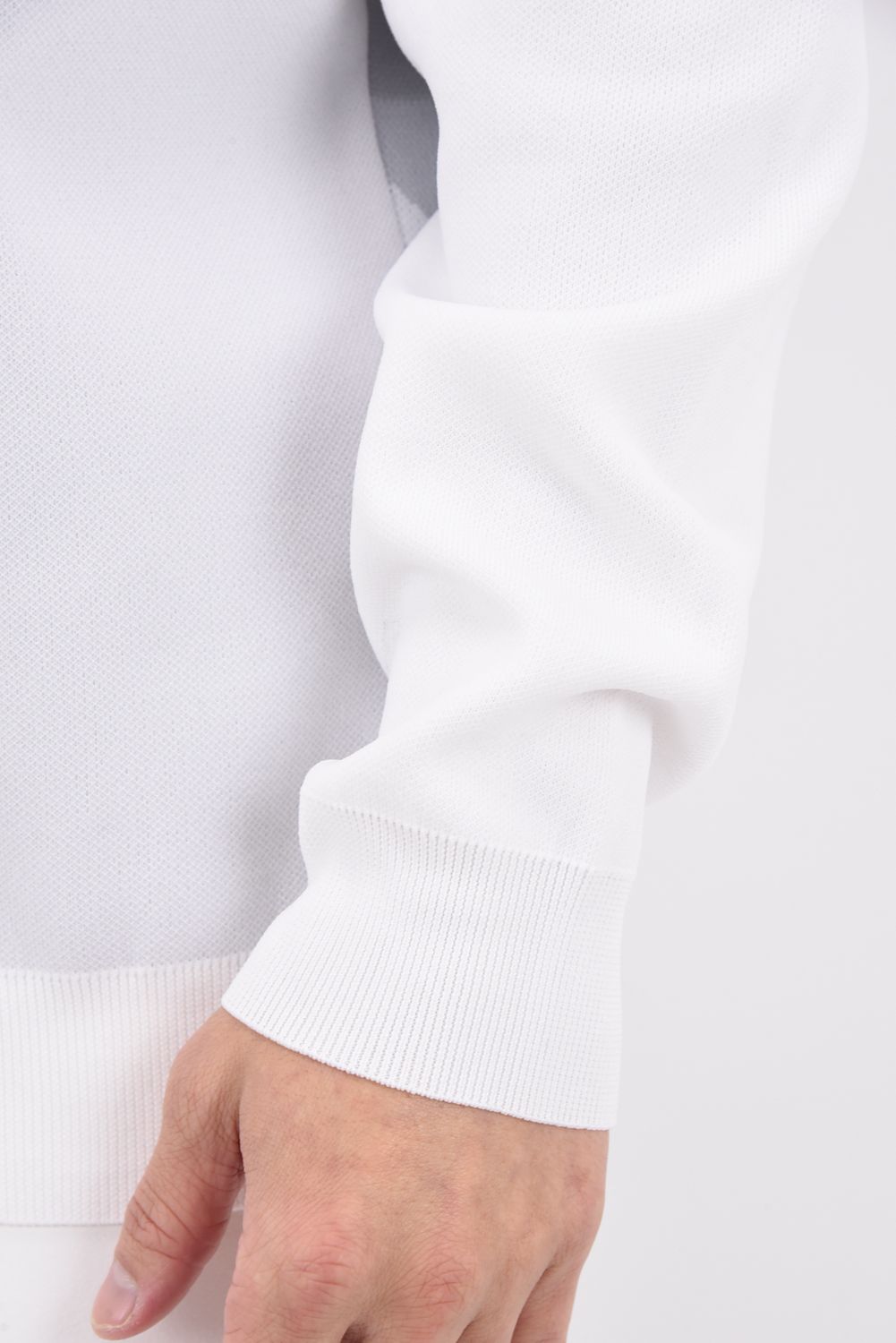 【26SS】 GAUGE BACK PANEL CAMOUFLAGE CREW / オリジナルカモジャカード ブランドロゴ クルーネックニット (ホワイト)