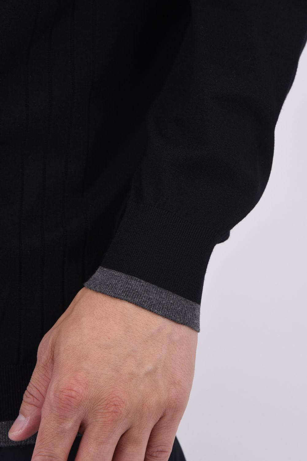 【25AW】 レーヨン混モックネックセーター (ブラック)