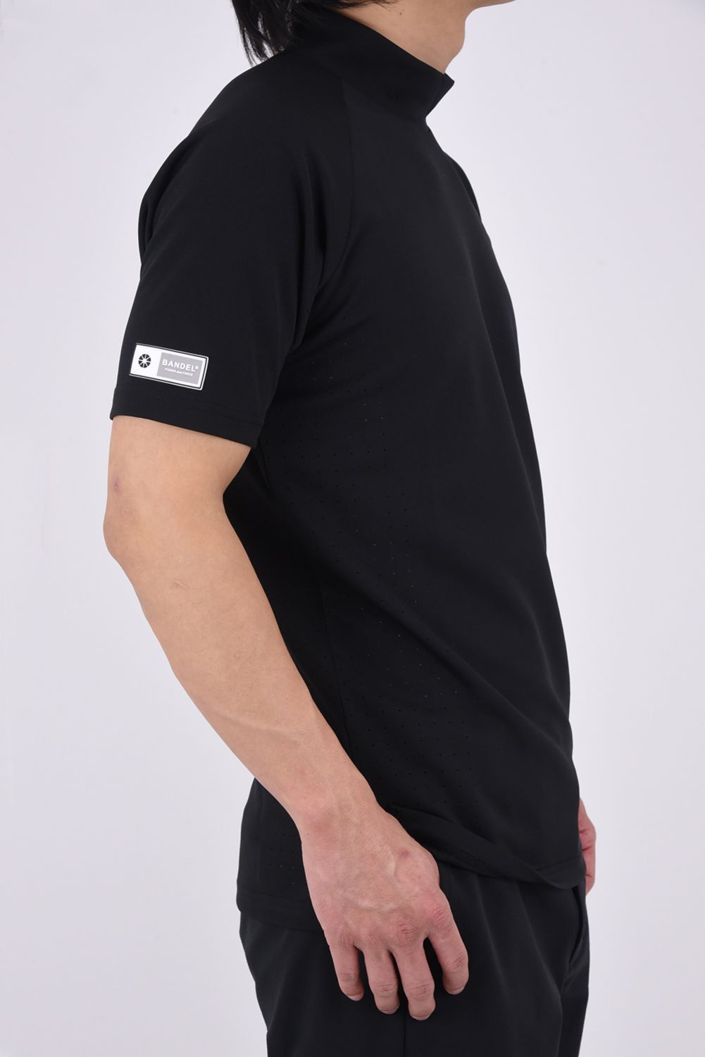 【26SS】 HEAT PUNCHING MOCK NECK / バックロゴ パンチング モックネックTシャツ (ブラック)