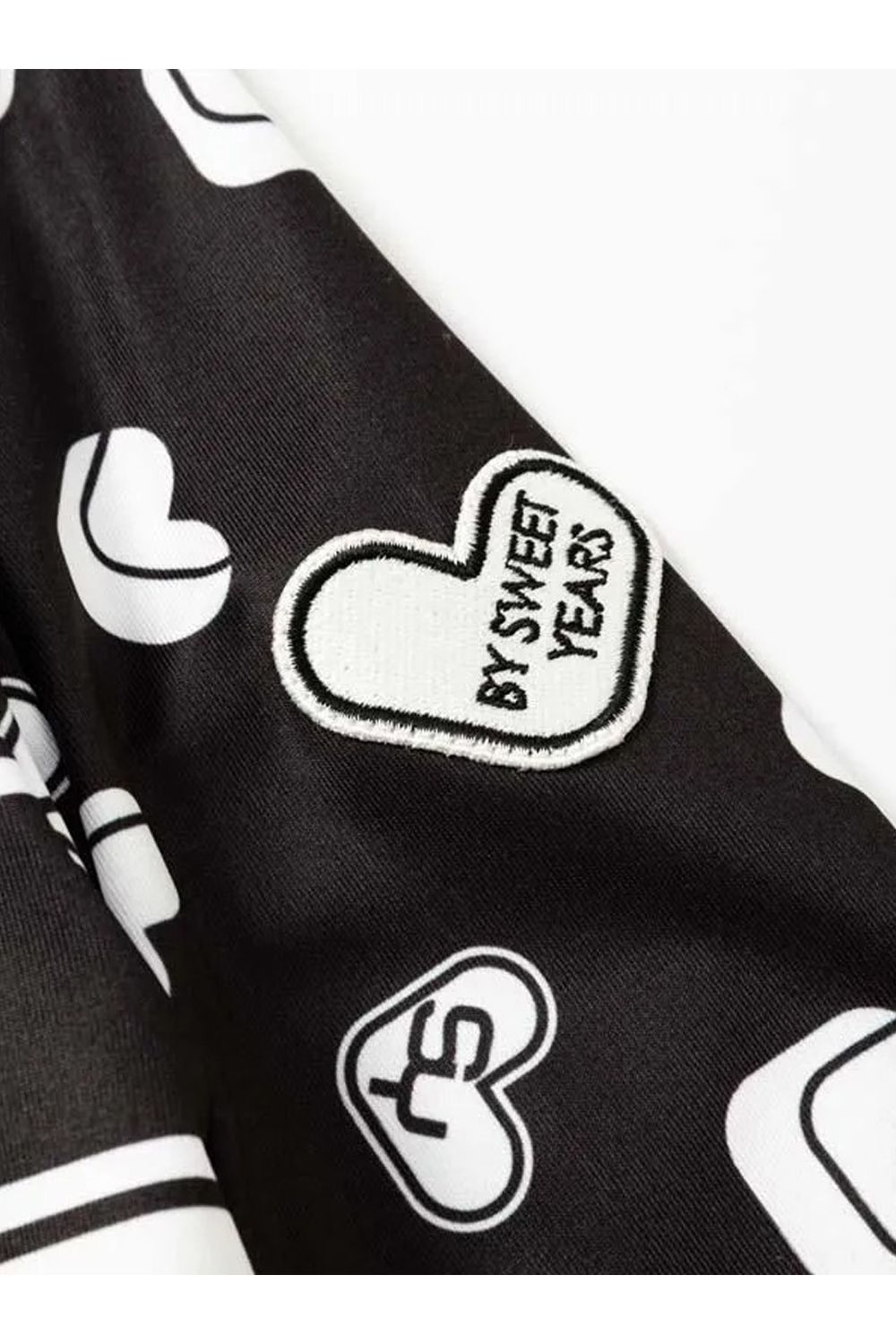 【25AW】【レディース】 SWEET LOGO PRINTED L/S MOCK / ハートロゴモノグラム ロングスリーブ フリースモックネックシャツ (ブラック)*