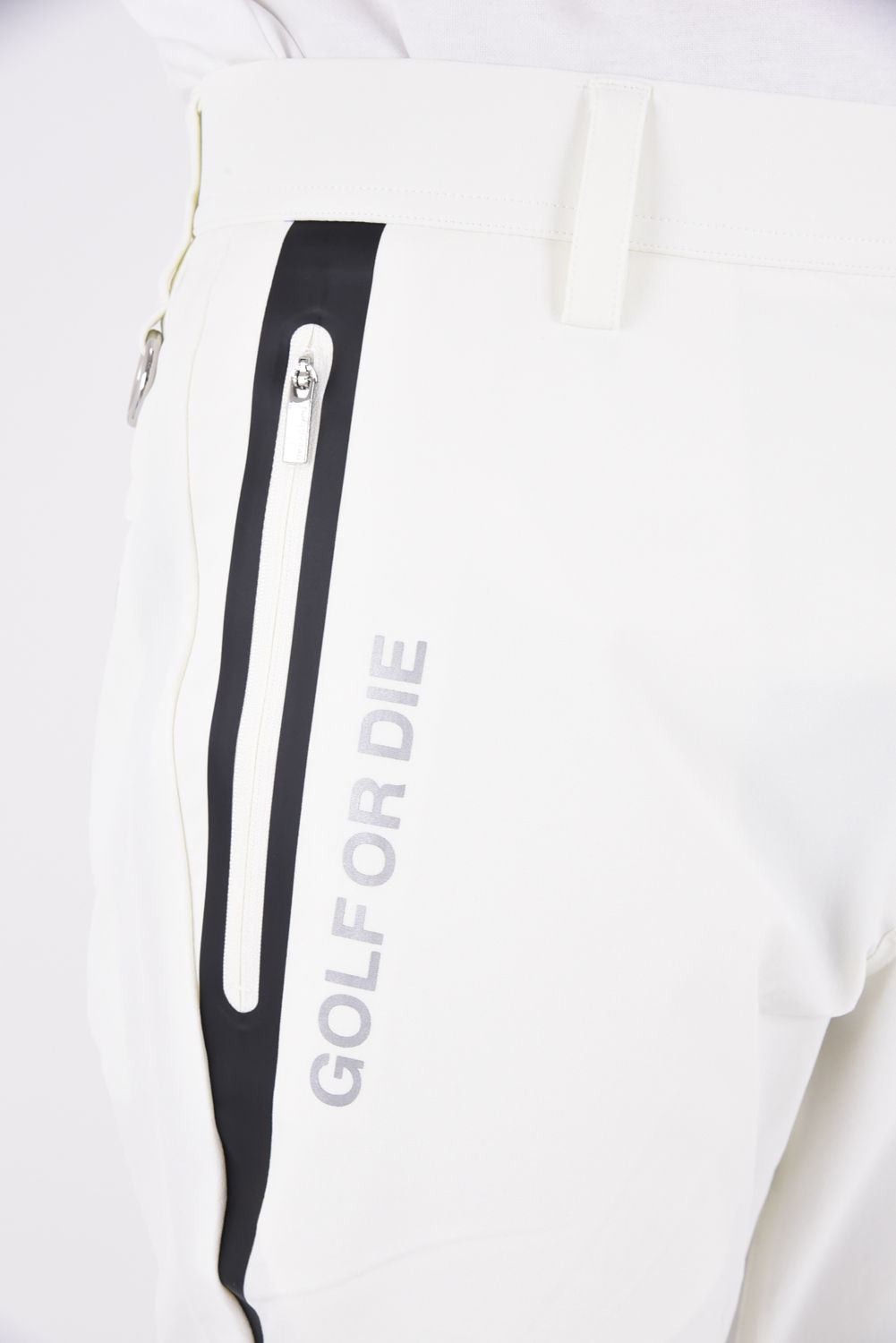 【26AW】 VANGUARD HYPER STRETCH PANTS / ストレッチナイロン シルバーレタープリント ロングパンツ (ホワイト)