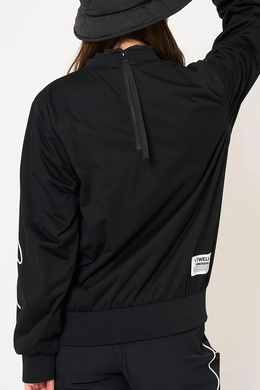 【26AW】【レディース】 ARC TAG BZ SNEAD / 蓄熱保温素材 バックファスナー フロントポケット スニードジャック (ブラック)