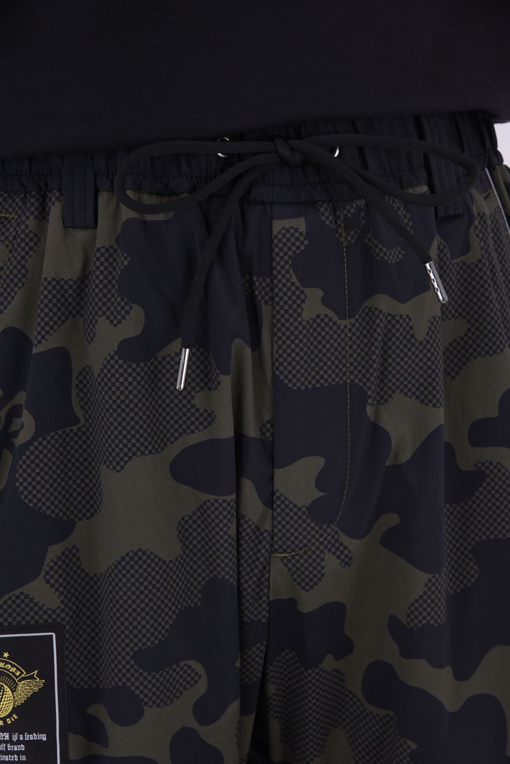 【26AW】 PLURI CAMO TECHNICAL PANTS / スカルカモフラージュ サイドファスナー ロングパンツ (ブラック)