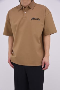 【26SS】 DVG OVER FIT POLO / バックプリント オーバーサイズ ポロシャツ (ウォルナット)