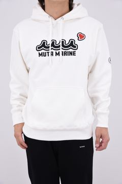 【26AW】【muta MARINE * ACANTHUS】 SWEET EXTRA LOGO PARKA / SWEETシリーズ ヘビーウェイト プルオーバーパーカー (ホワイト)