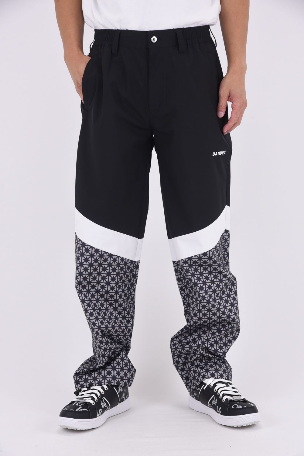 【25AW】 SWITCH DROST WIND PANTS / 異素材切り替え ルーズフィット ウィンドストッパーパンツ (ブラック)