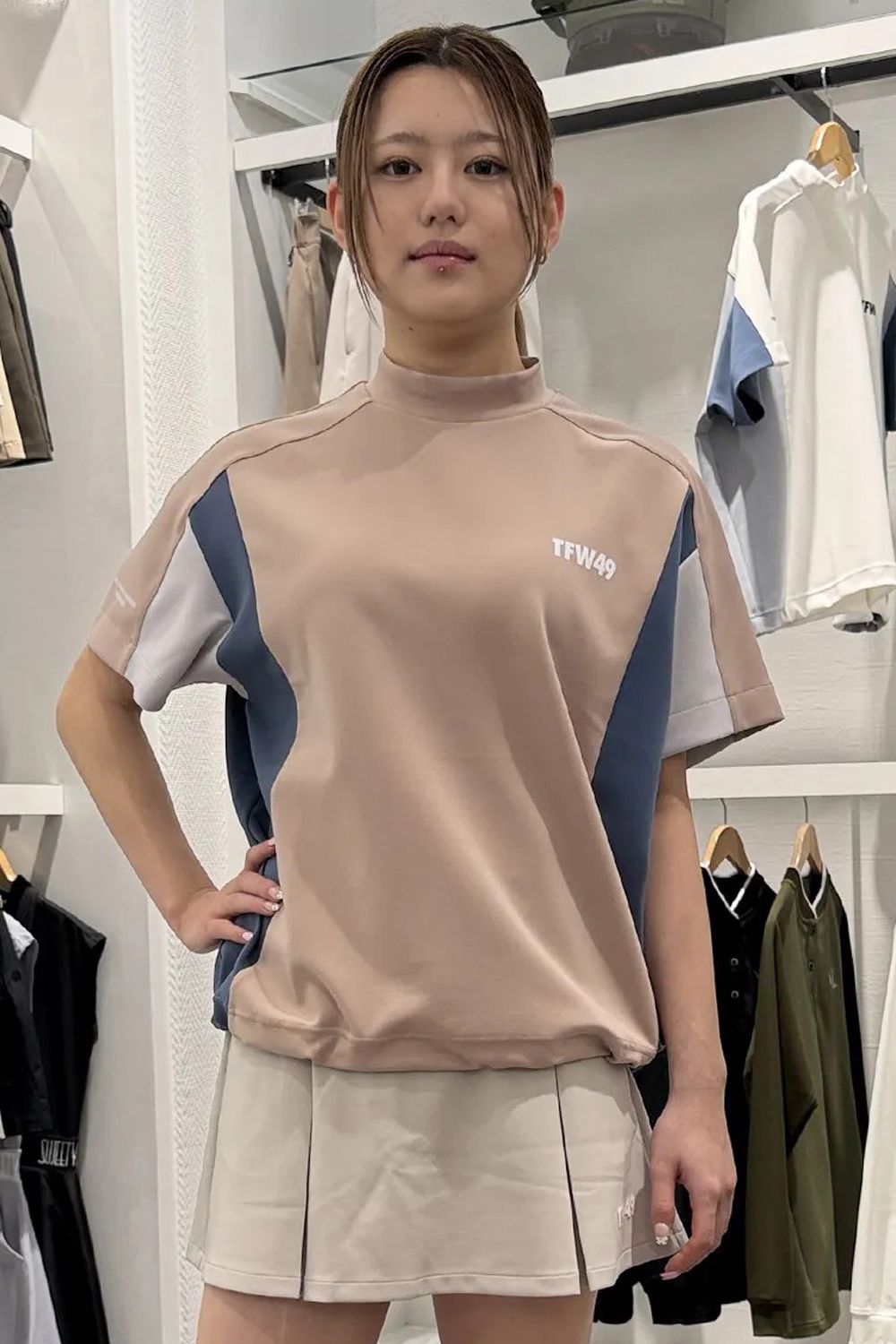 【26SS】【レディース】 RELAX HALF MOCKNECK TEE / モックネックTシャツ (ピンクベージュ)
