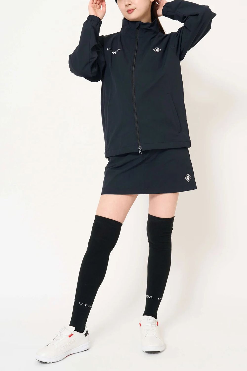 【26AW】【レディース】 MOLD LOGO JKT / 高撥水生地 バックロゴ ナイロンジャケット (ブラック)