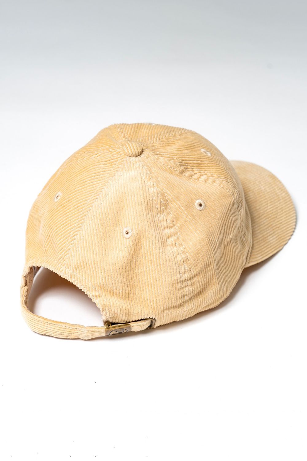 【26AW】 Uka Corduroy 6 Panel Cap / ブランドロゴ刺繍 コーデュロイキャップ (サンド) (10月入荷予定）
