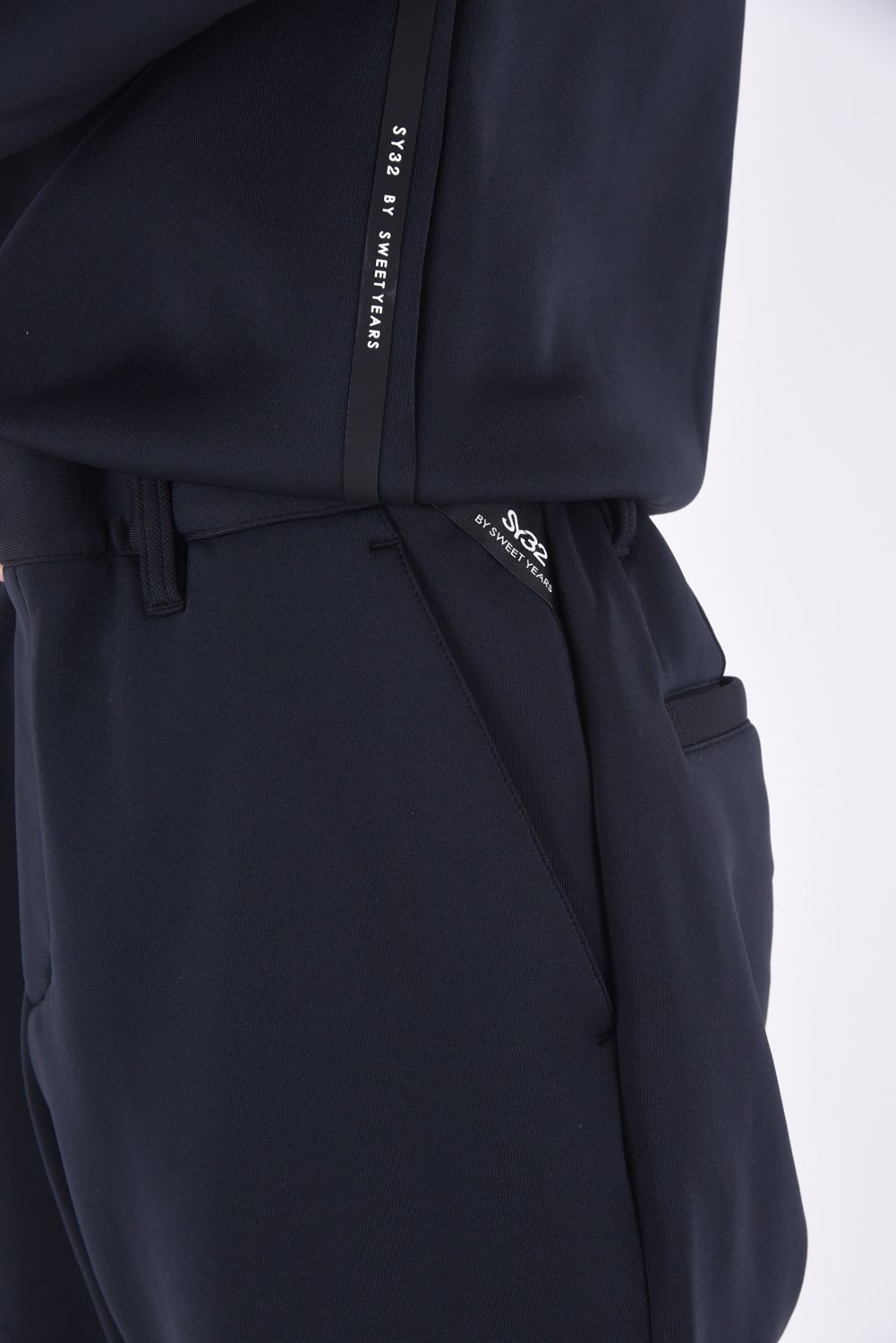 DOUBLE FACE CARDBOARD PANTS / ロゴ ストレッチダンボール テーパードパンツ (ブラック)*