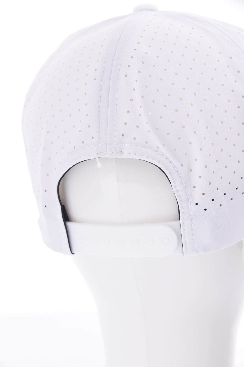 【26SS】 SNAPBACK CAP 113G / 113G サークルロゴデザイン パンチングメッシュキャップ (ホワイト)