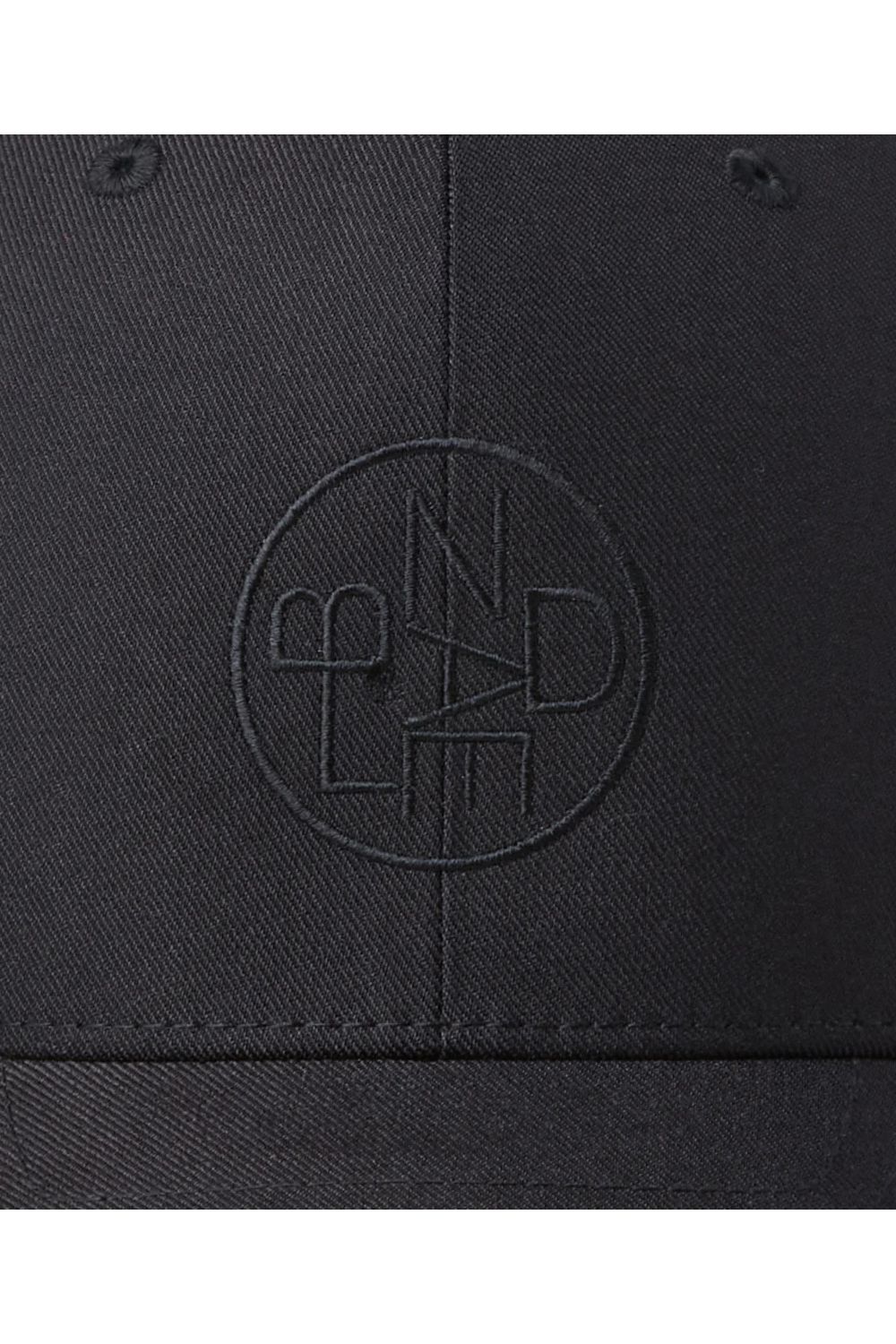 MESSED LOGO CAP /  ロゴ刺繍 スポーツキャップ (ブラック)