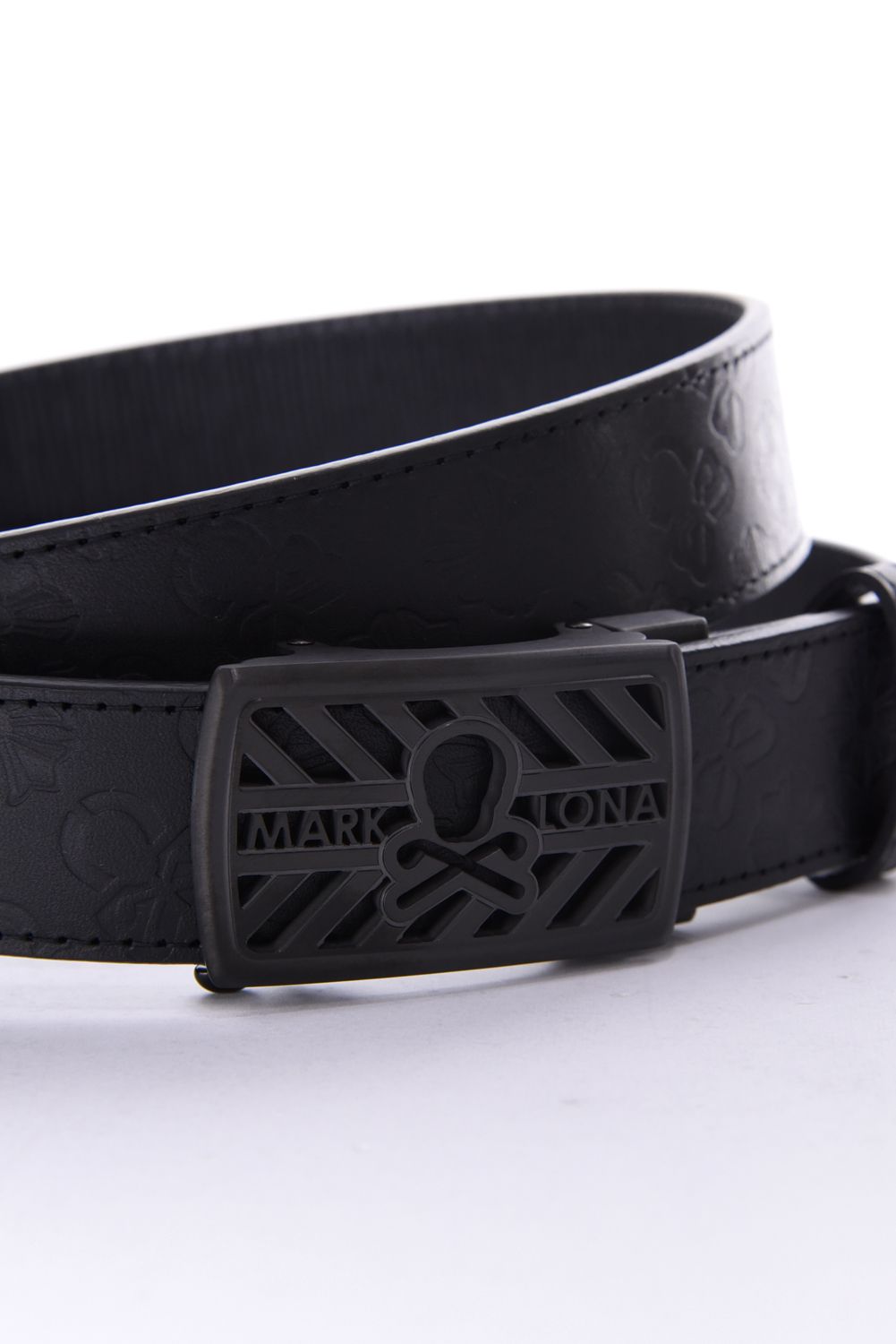 【26AW】 INSIGNIA EMBLEM LEATHER BELT / ジャパンメイド オリジナルバックル エンボスモノグラム スライド式レザーベルト (ブラック)