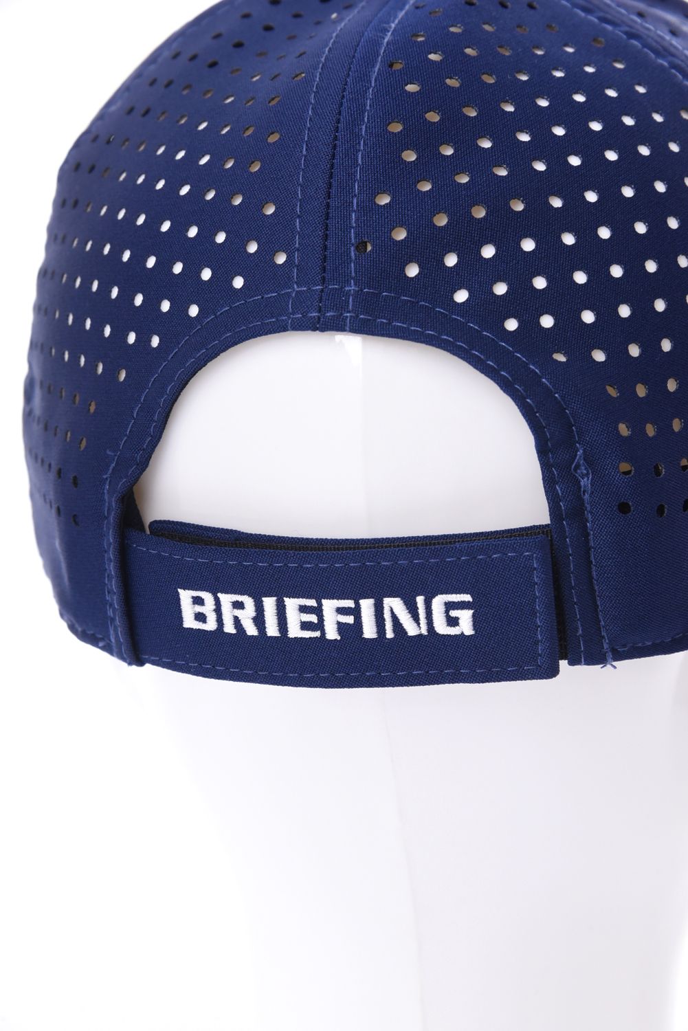 【26SS】 MEN’S PUNCHING MESH INITIAL CAP / イニシャルワッペン パンチングメッシュキャップ (ネイビー)