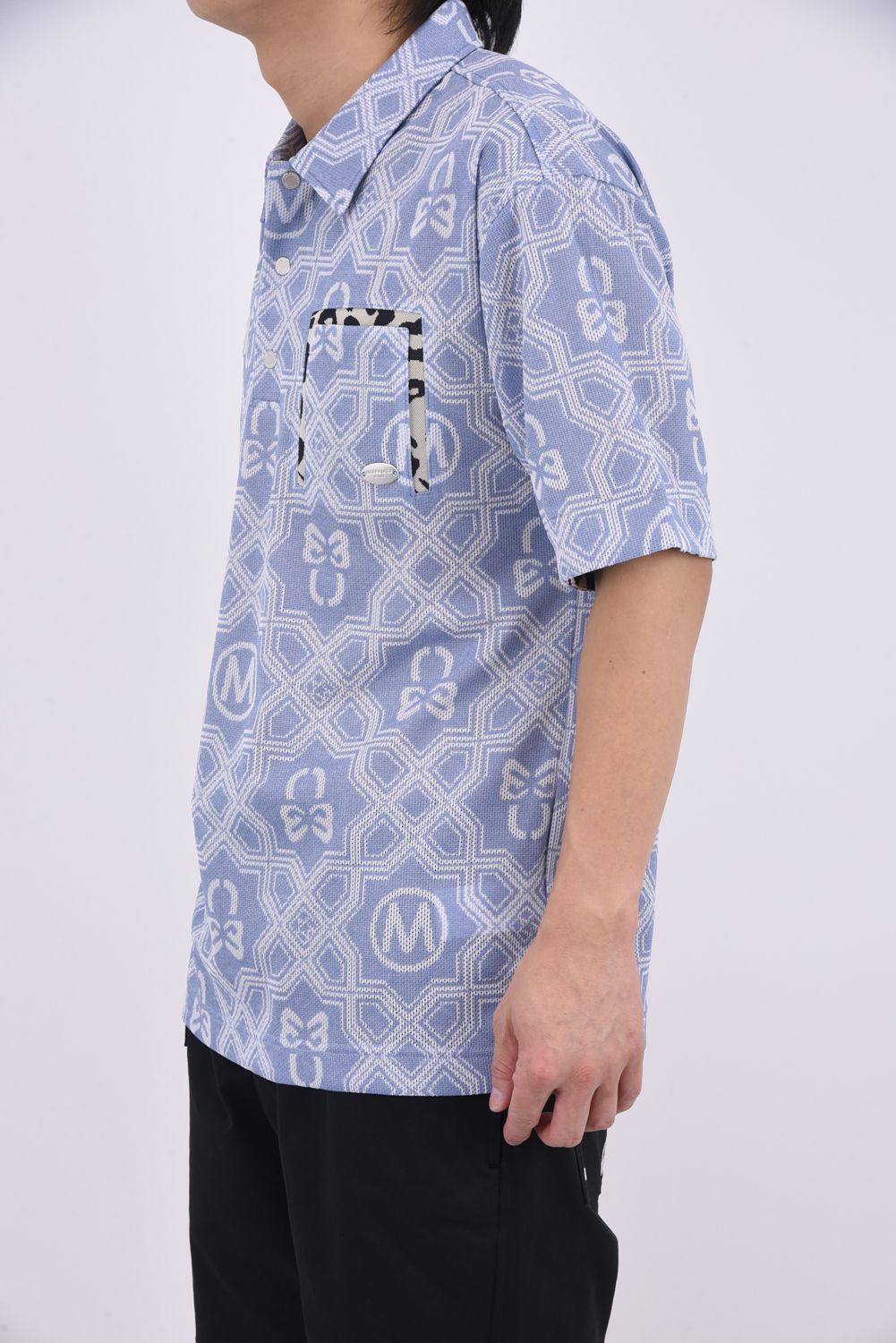 【26SS】 DOMINANT MESH SHIRT / ジオメトリックパターン総柄 ジャパンメイド メッシュポロシャツ (サックス)