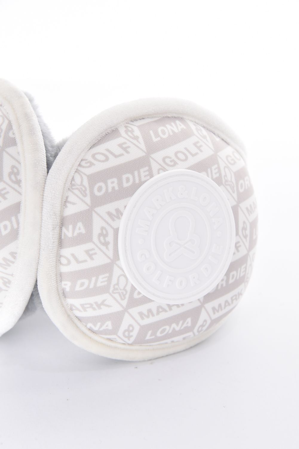 DÉPÊCHE ECO FUR EARMUFFS / エコファー ジオメトリックパターン イヤーマフ (ホワイト)