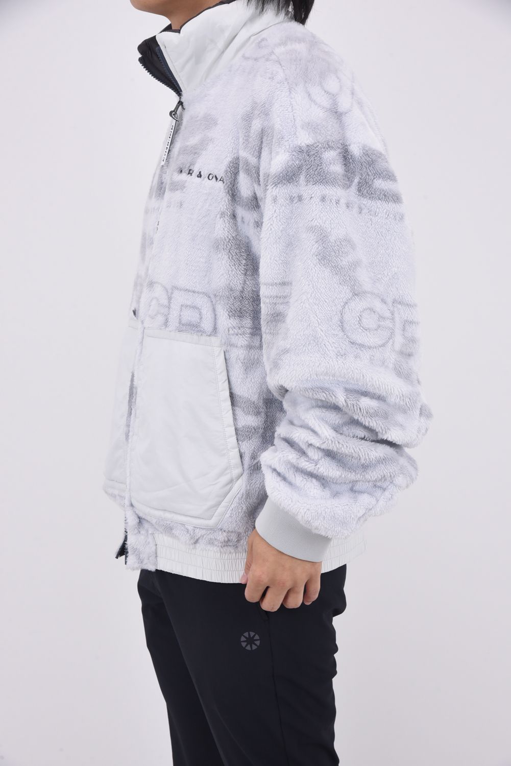 【25AW】【CDEシリーズ】 DSBJ / ナイロンタフタ ボアジャカード リバーシブル ジップブルゾン (ライトグレー)