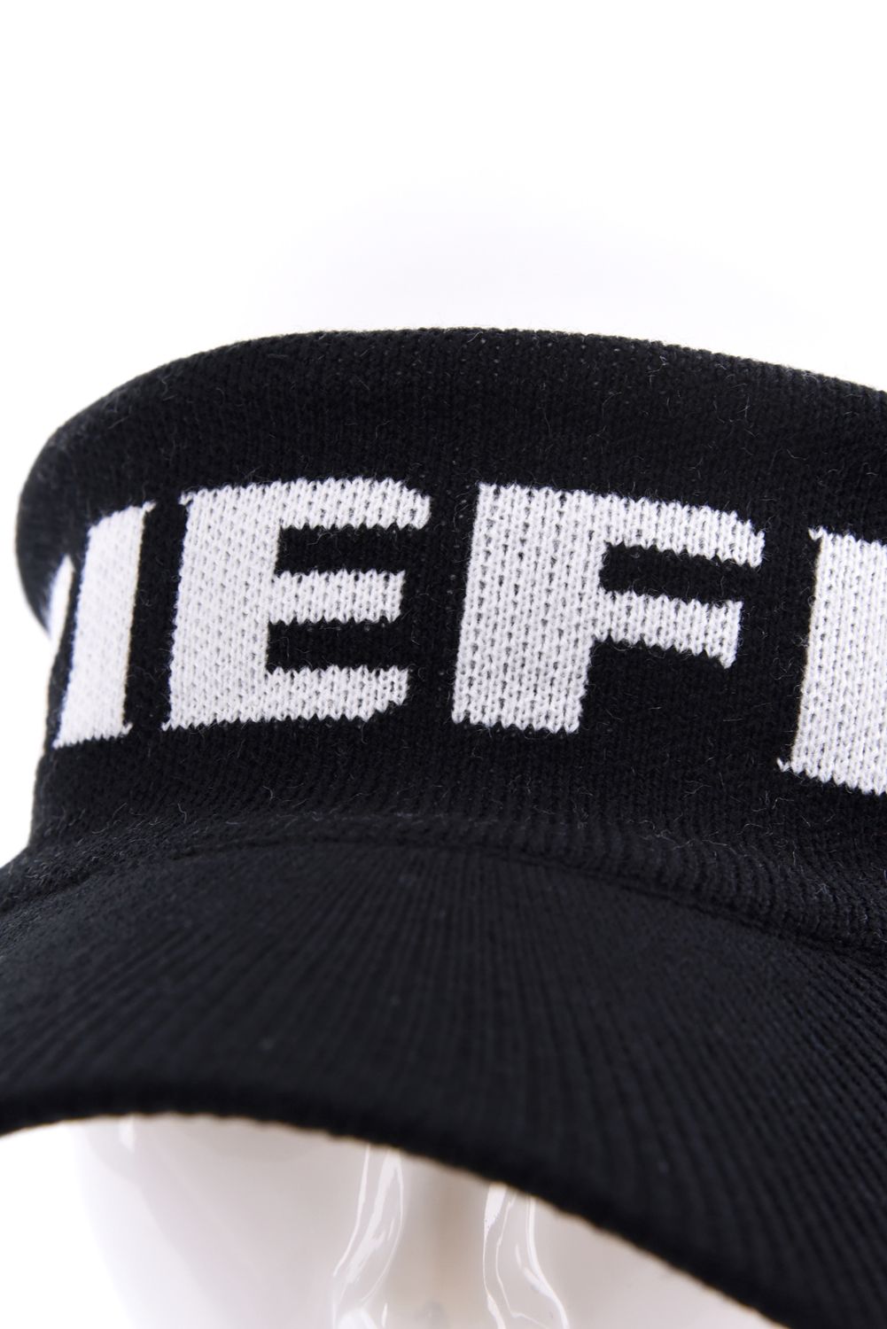 【26AW】 MEN’S KNIT VISOR / ブランドロゴ ニットサンバイザー (ブラック)