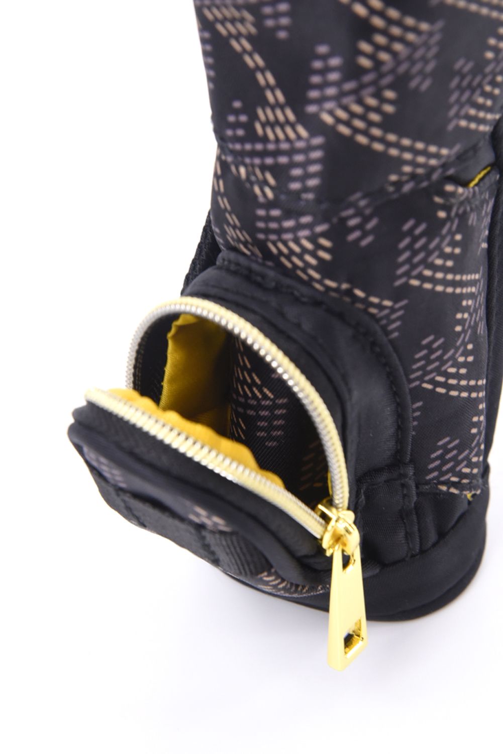 【26SS】【プレゼント好適品】 CB BALL POUCH / "ラリーナ"モチーフ ボールポーチ (ダークブラック)