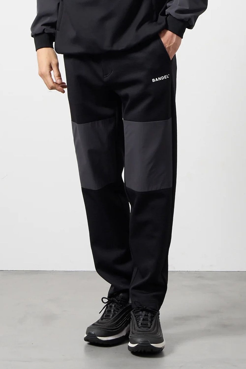 【26AW】 FLEECE COMBINATION TAPERED PANTS / フリースコンビネーション テーパードパンツ (ブラック)