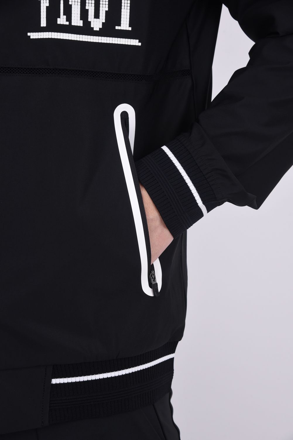 【26SS】【T-LINE】 GRADIENT PERFORMANCE JACKET / モノトーン ポリエステルトリコット ハイストレッチジャケット (ブラック)