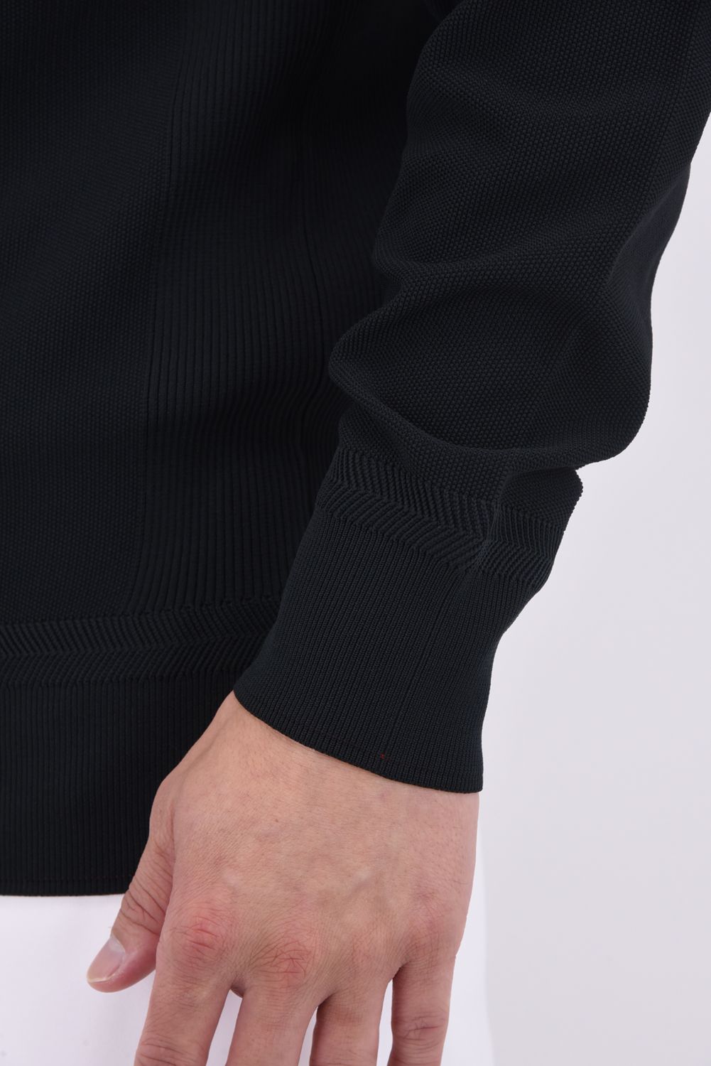 MEN'S WR CREWNECK KNIT / バックロゴ 超撥水糸 クルーネックニット (ブラック)