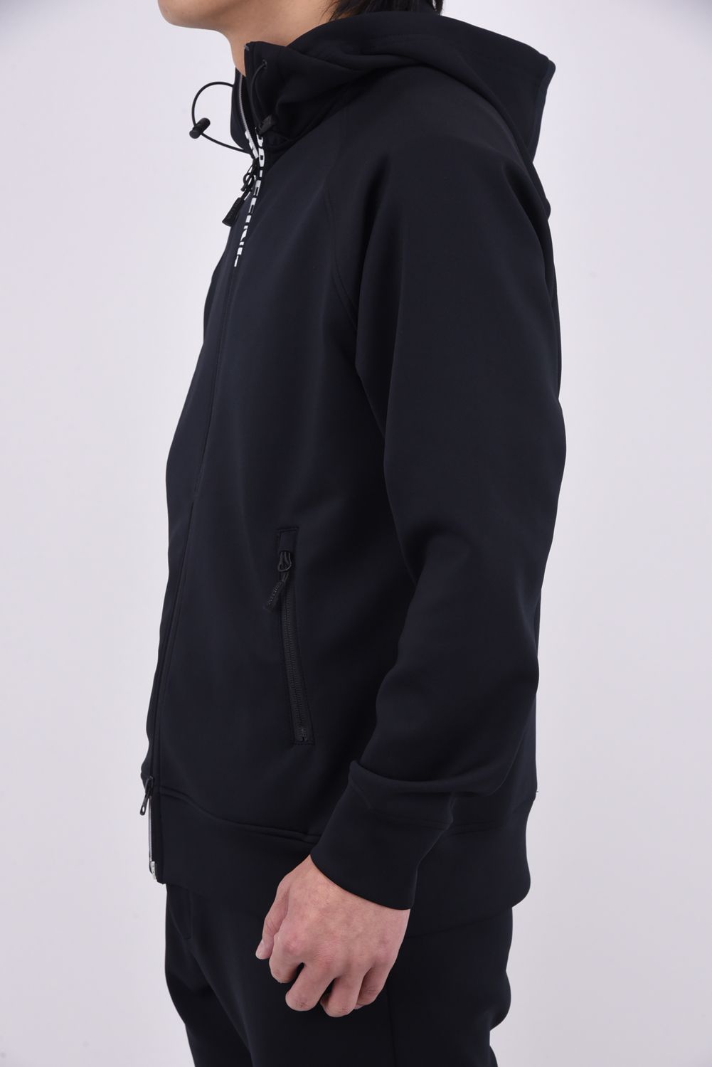 【26SS】 MEN'S 3D LOGO PARKA / 3Dエンボスロゴ ストレッチジャージ ジップアップパーカー (ブラック)