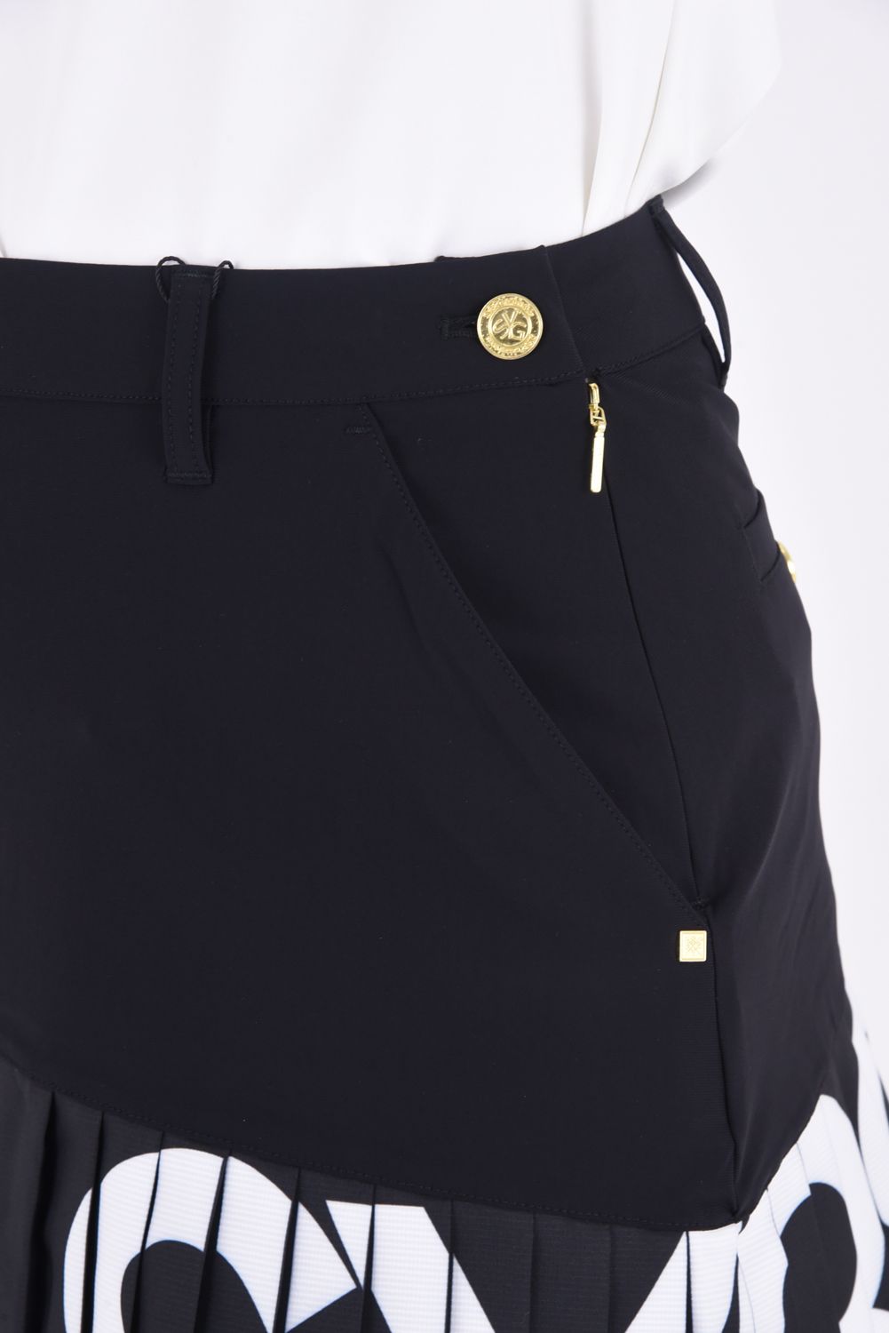 【レディース】CARVICO STRETCH PLEATS SKIRT / カルビコ生地 ストレッチ プリーツスカート (ブラック)*