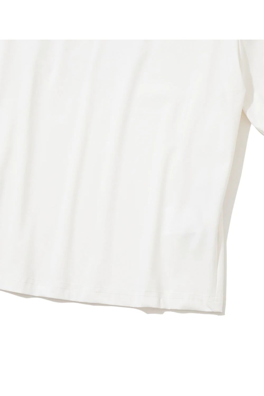 【26SS】【レディース】【T-LINE】 ACCORD VENT MOCK TEE / モノトーン ナイロントリコット パンチングロゴ モックネックTシャツ (ホワイト)