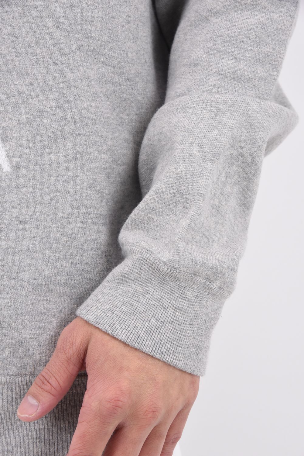 【2026SS 木村拓哉さん着用 VOL.1】 STELA CO CASH BLENDED HOODIE / ジオメトリックパターンジャカード プルオーバーニットパーカー (グレー)