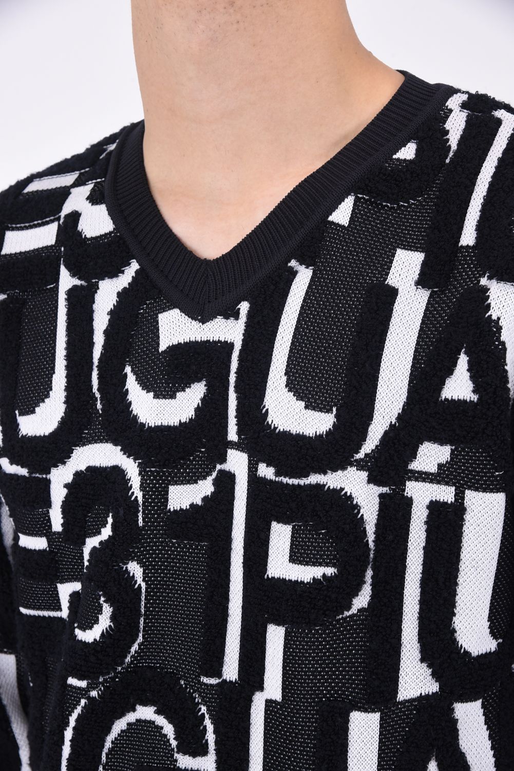 1PIU1UGUALE3 GOLF Vネックセーター 黒 【公式通販】