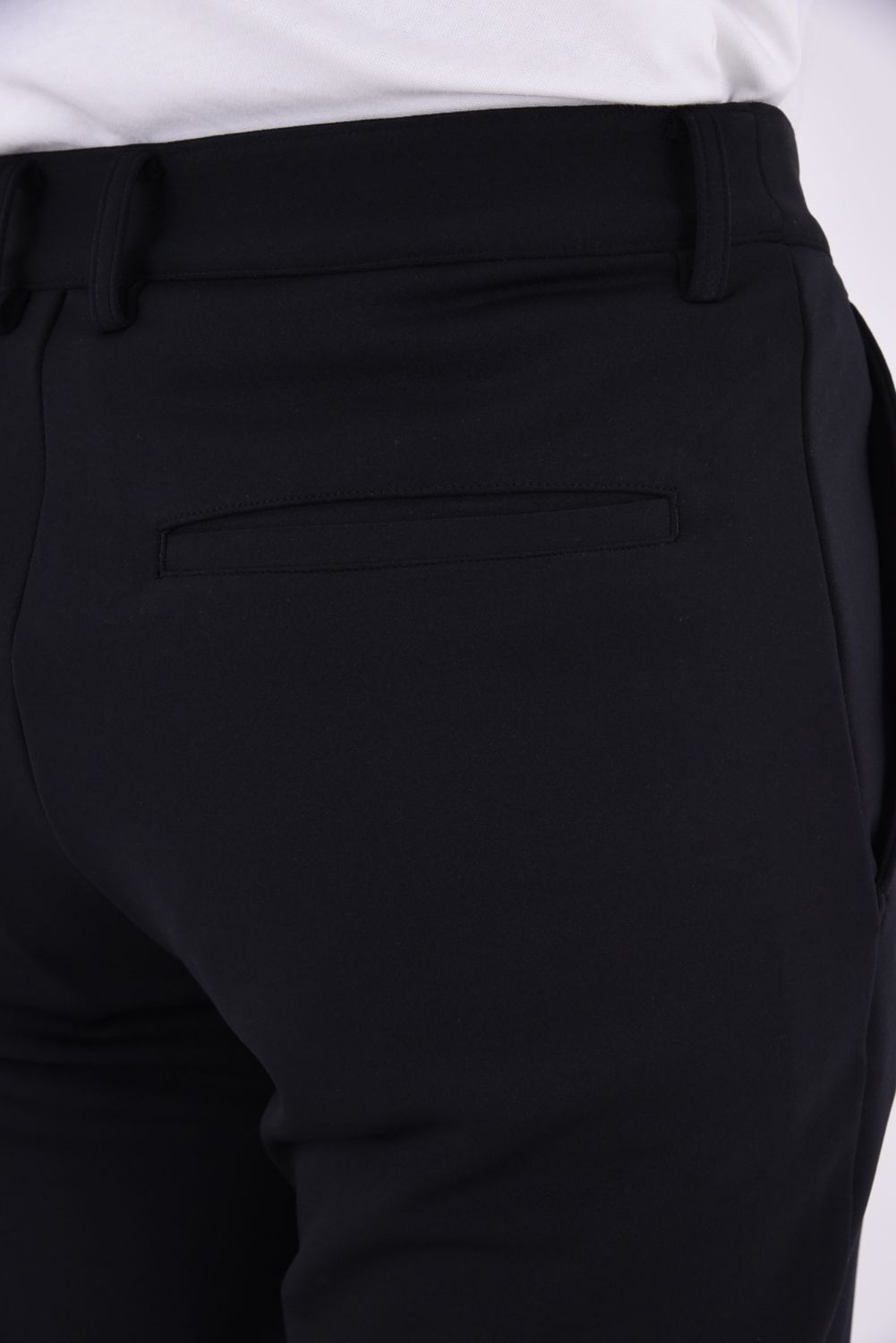 【26AW】 JERSEY TAPERED PANTS / ダンボール素材テーパードパンツ (ブラック)