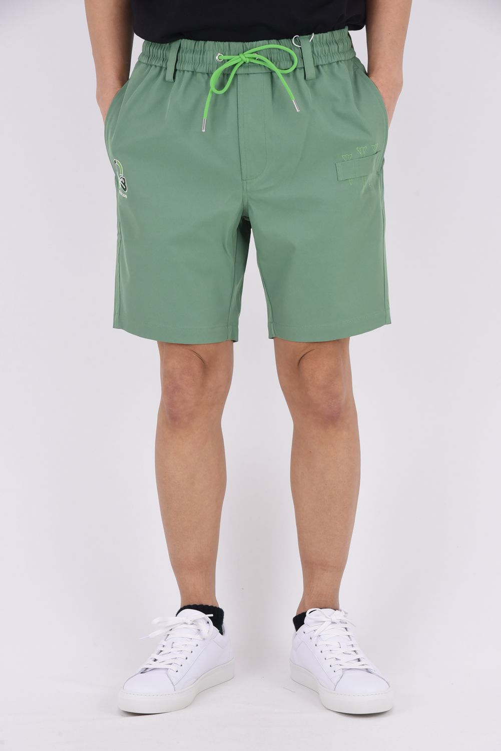 【26SS】 QUADRA PERFORMANCE TWILL GOLF SHORTS / ポリエステルツイル アイアンスカルロゴ刺繍 ショートパンツ (グリーン)