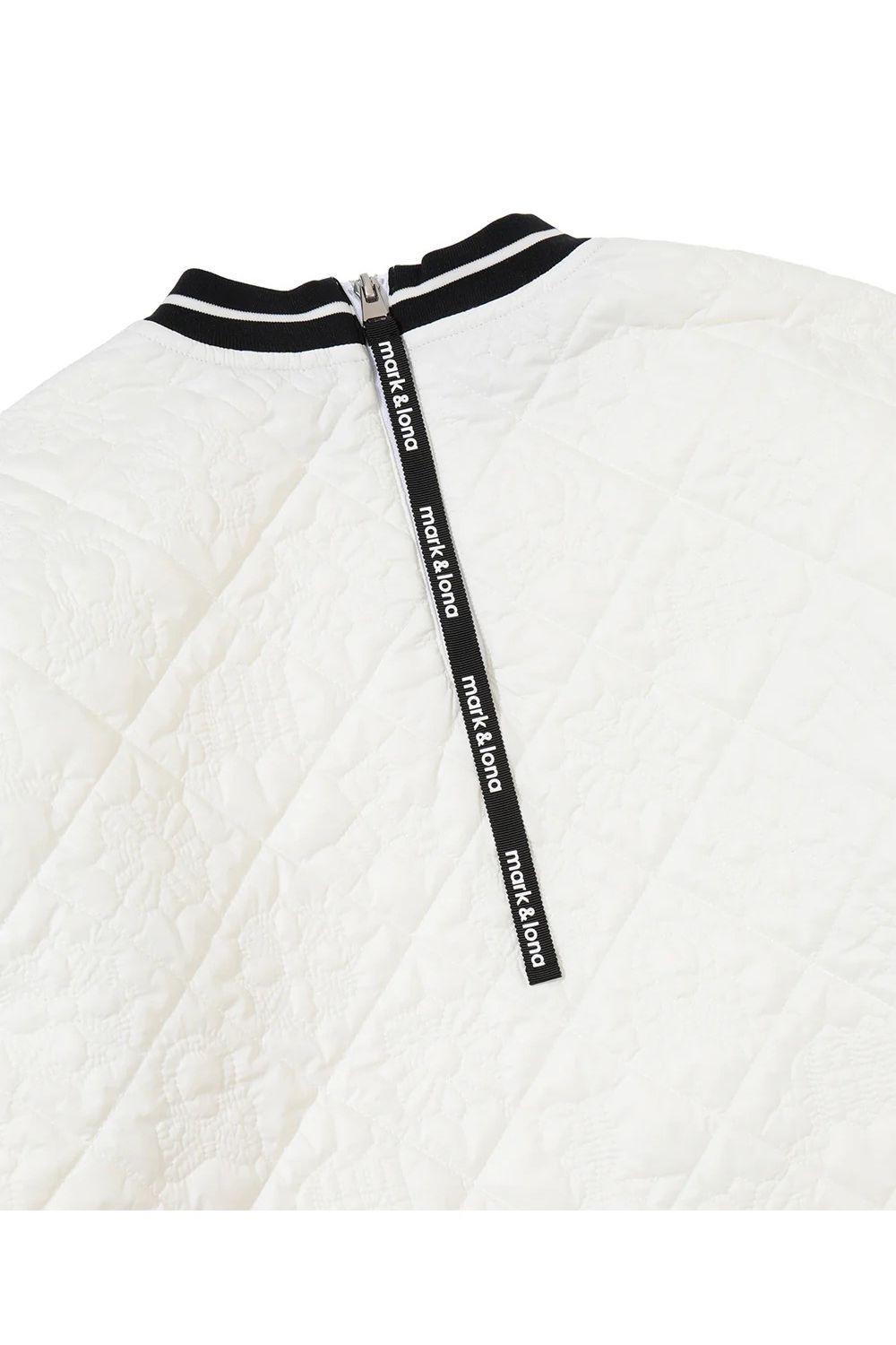 【26AW】【レディース】 OBLIVION PADDED PULLOVER / モノグラムキルティング ブランドロゴ パデッドプルオーバー (ホワイト)