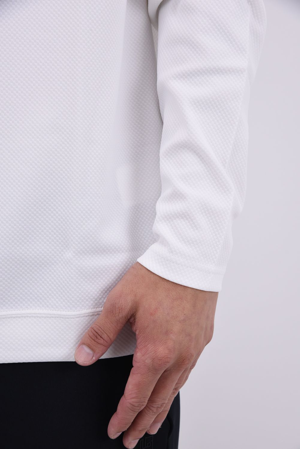 【26AW】 MEN’S NECK LOGO LS HIGHNECK / カラーロゴ 長袖モックネックTシャツ (ホワイト)