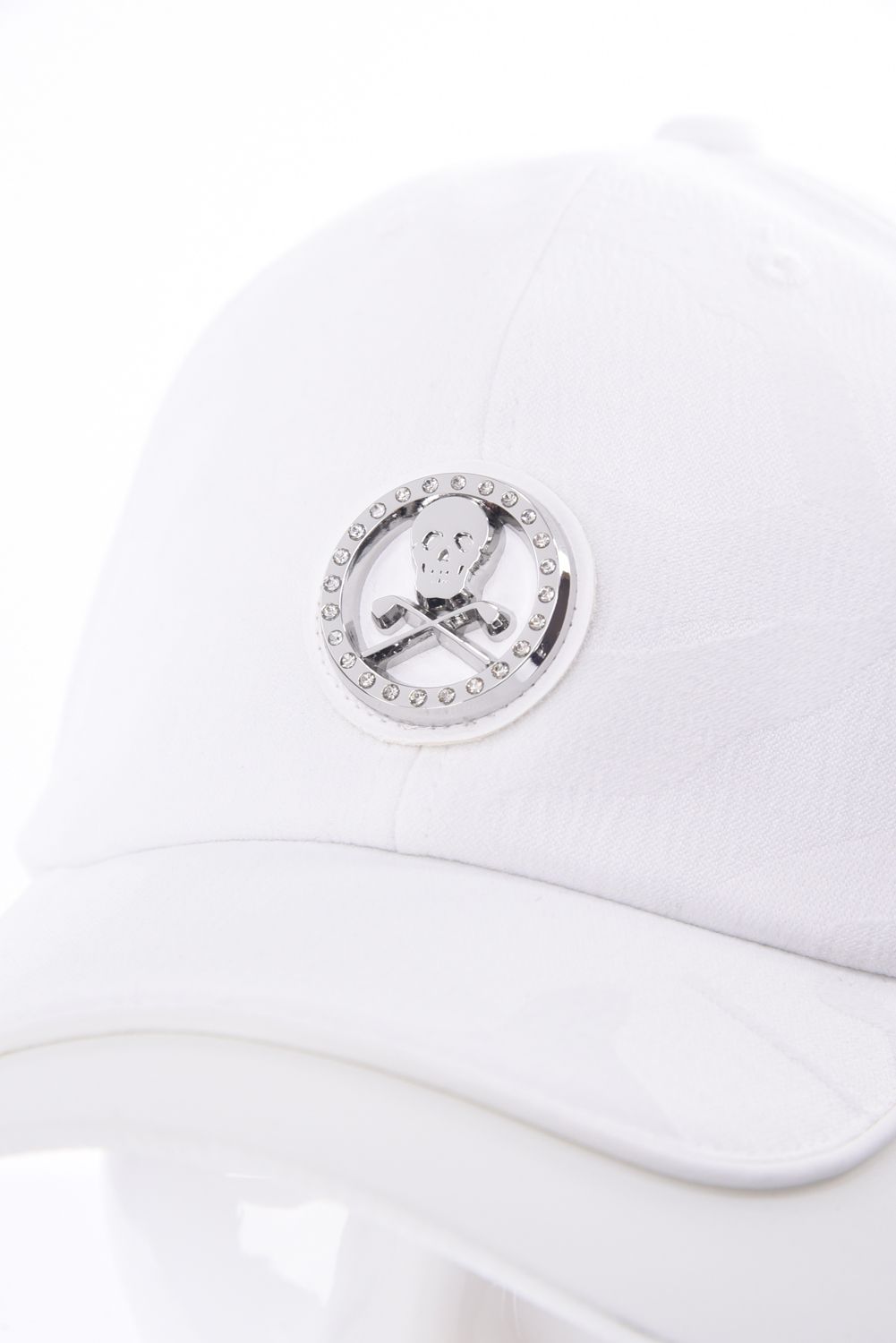 【26SS】 GAUGE CAMO LEATHER TRIM CAP / カモフラージュパターン 異素材切り替え メタルプレート ベースボールキャップ (ホワイト)