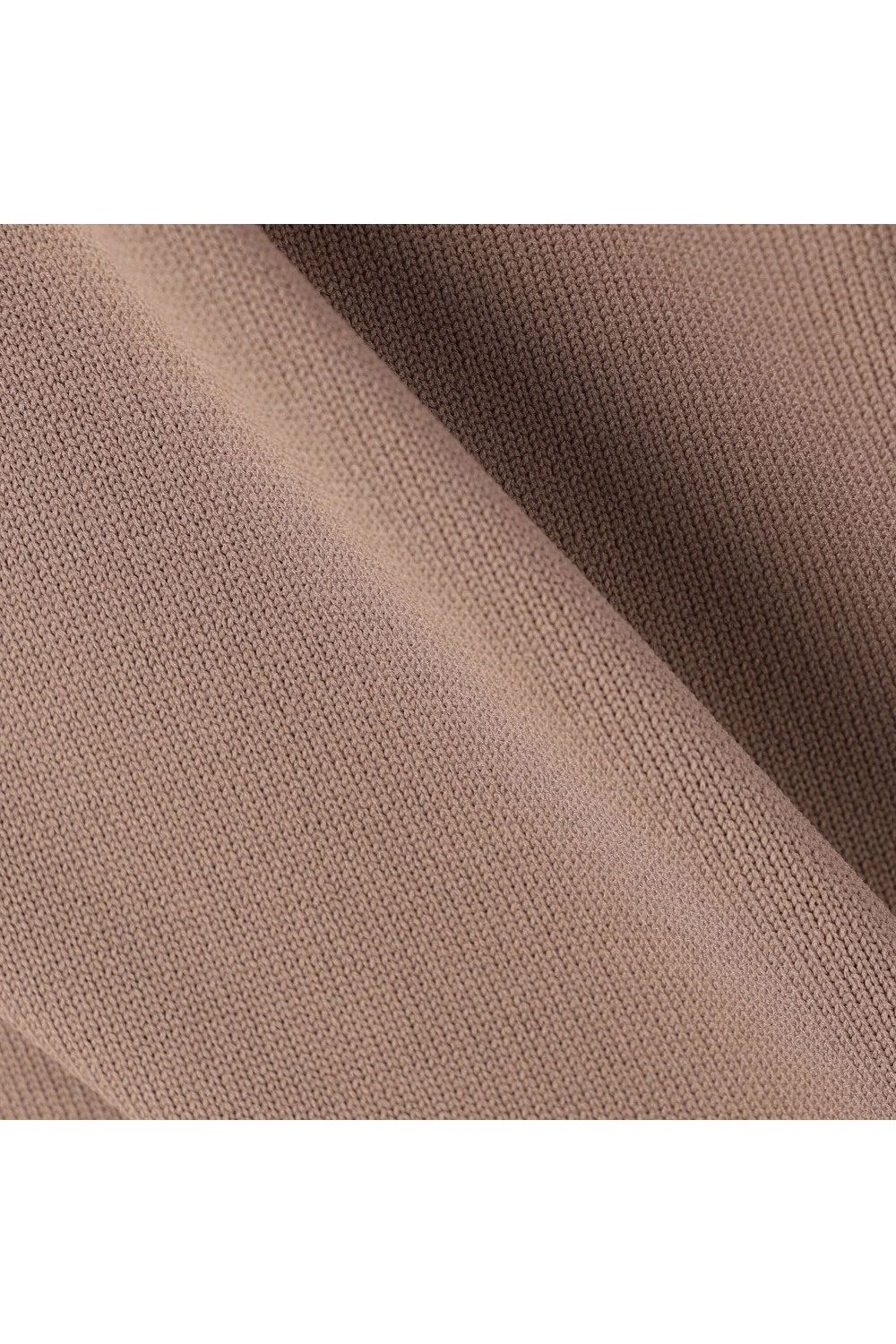 【26AW】 MEN’S PLANE KNIT CREWNECK / ブランドロゴ クルーネックニット (モカ)