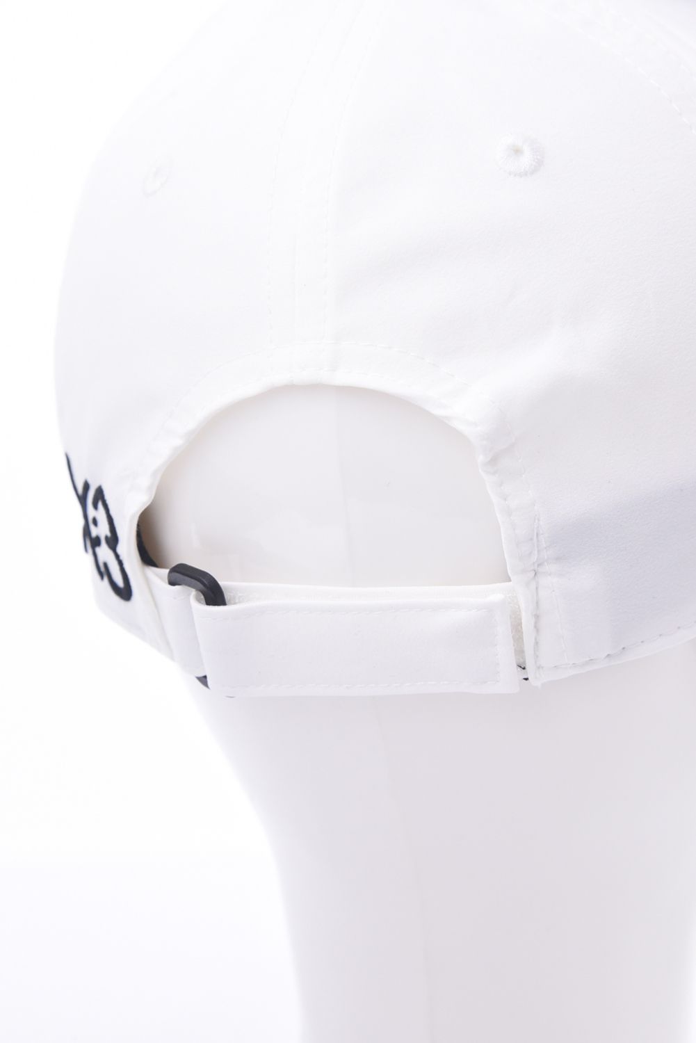 LOGO CAP / ロゴ刺繡 ベースボールキャップ (ホワイト)