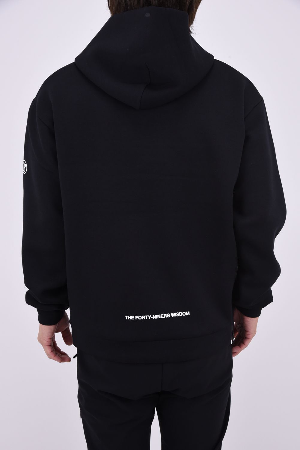 【26AW】 CARDBOARD MATERIAL HOODIE / ダンボールニット サイドジップ プルオーバーフーディー (ブラック)