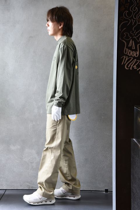 【DEVEREUX GOLF】 オリーブ×ベージュのアースカラーコーデ