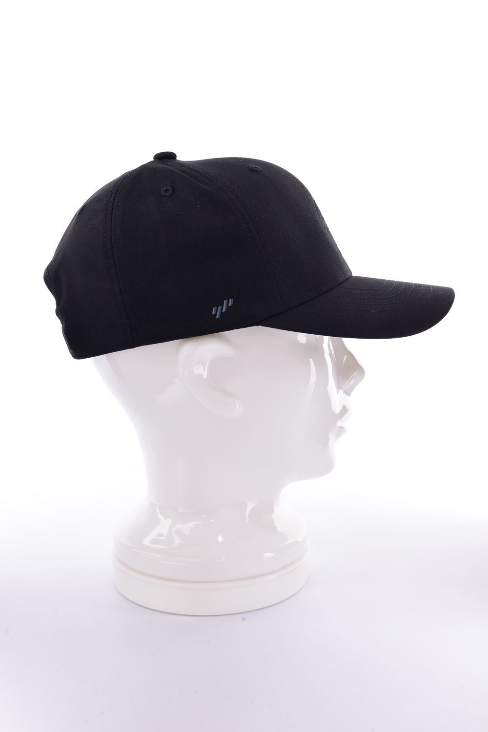 【ポイント10倍】【26SS】 MESSED LOGO CAP /  ロゴ刺繍 スポーツキャップ (ブラック)