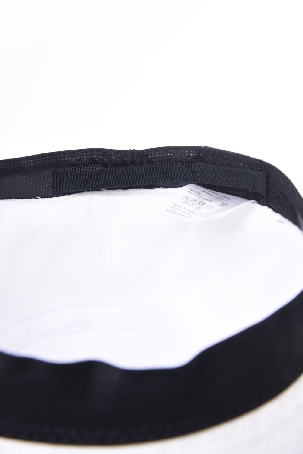 【26SS】 INVERT HAT / ブランドロゴ刺繍 バケットハット (ホワイト)