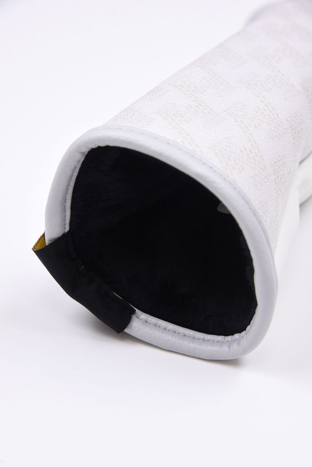 【26SS】 PASSER (パッセルUt) / ブランドオリジナルテキスタイル ユーティリティヘッドカバー (モノホワイト)*