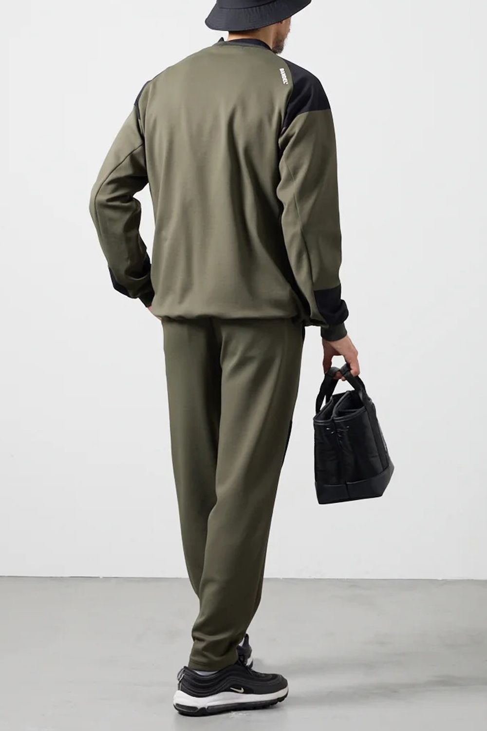 【26AW】 FLEECE COMBINATION TAPERED PANTS / フリースコンビネーション テーパードパンツ (カーキ)