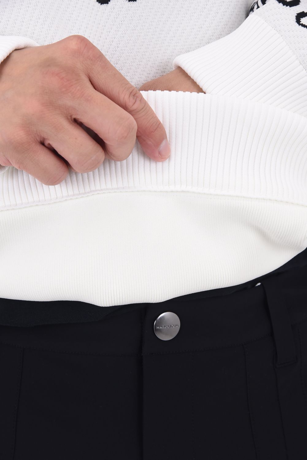 【2025AW】 SVASTIKA POLY FLEX HOODIE / クロスモチーフ オリジナルジャカード ニットフーディー (ホワイト)