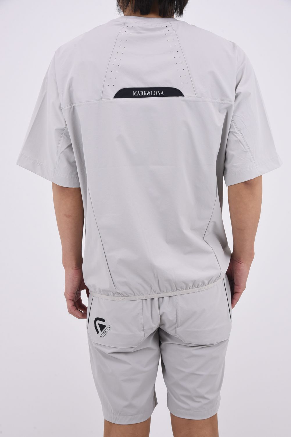 【26SS】【CODE COLLECTION】 PTMT / ストレッチナイロン クルーネックプルオーバー (ライトグレー)