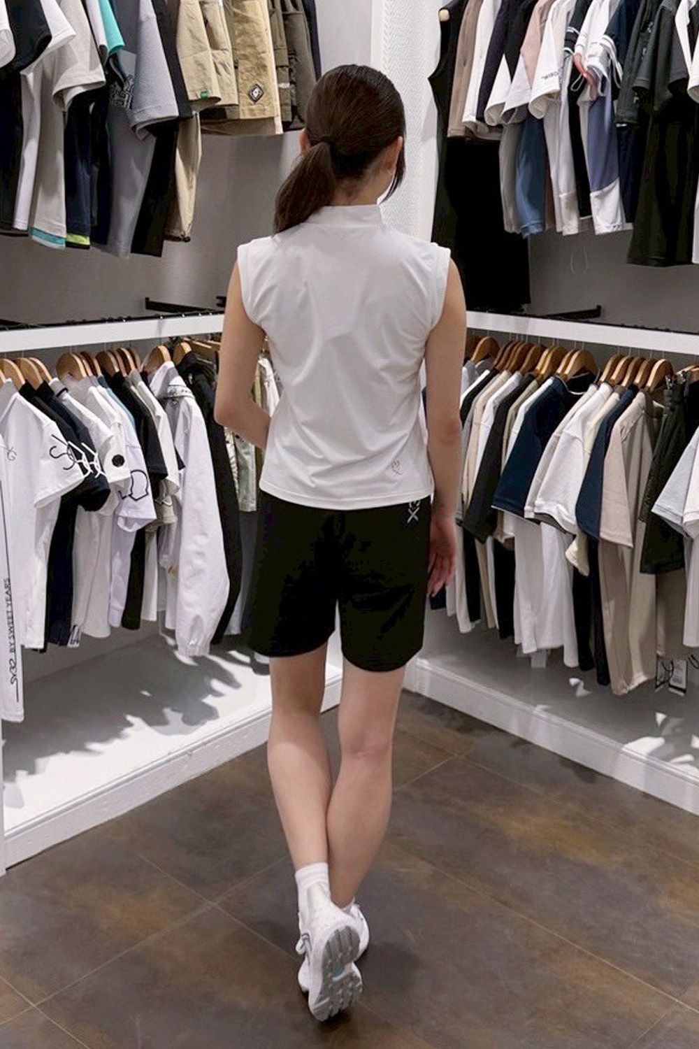 KI-XXX THREE Lady's Style 052105